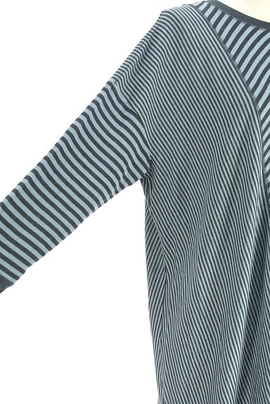 HIROKO BIS（ヒロコビス）の古着「イレギュラーヘムボーダー柄カットソー（カットソー・プルオーバー）」大画像４へ