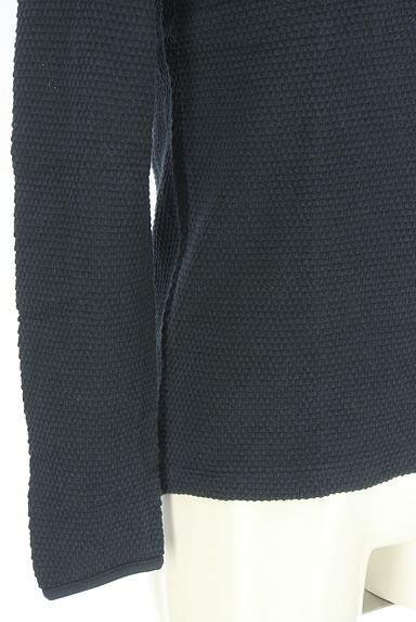 BURBERRY BLACK LABEL（バーバリーブラックレーベル）の古着「Vネックワッフルカットソー（ニット）」大画像５へ