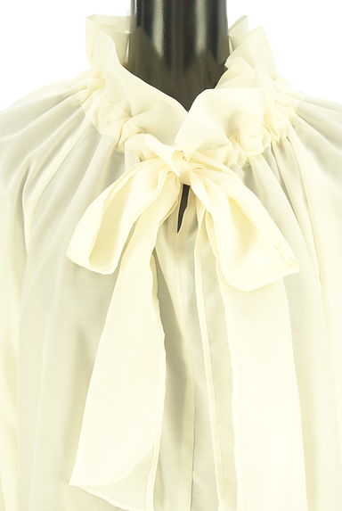 NATURAL BEAUTY BASIC（ナチュラルビューティベーシック）の古着「ドロストフリル襟シアーブラウス（カットソー・プルオーバー）」大画像４へ