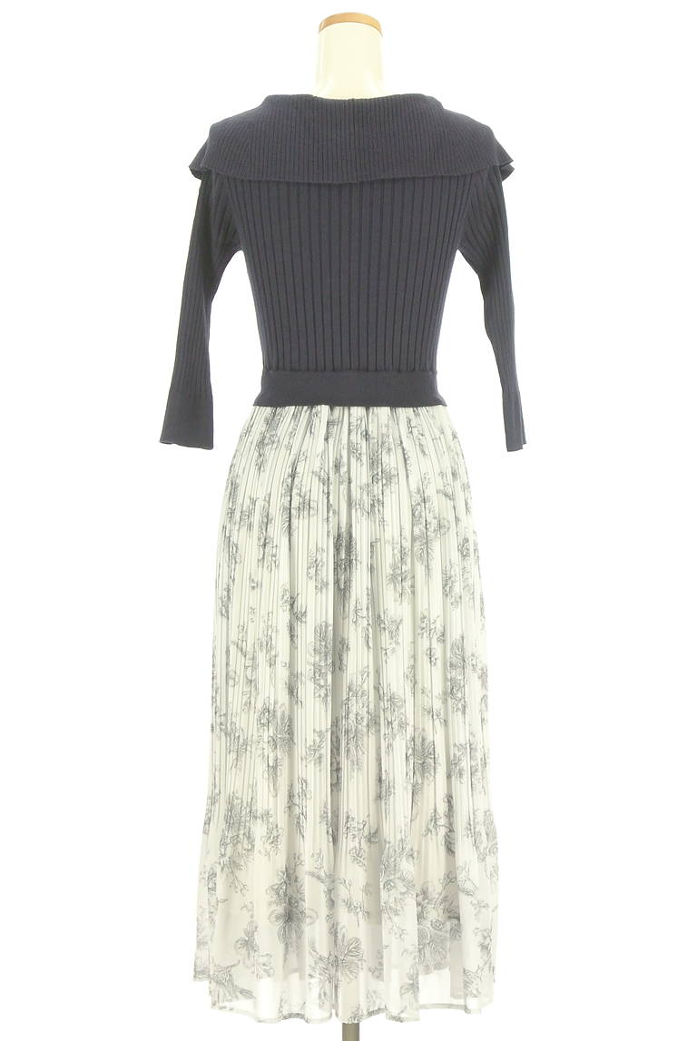 JILL by JILLSTUART（ジルバイジルスチュアート）の古着「商品番号：PR10343483」-大画像2