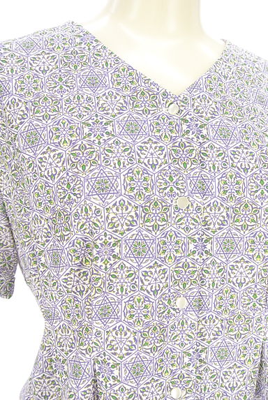 NEW YORKER（ニューヨーカー）の古着「ウエストタック花柄ブラウス（ブラウス）」大画像４へ