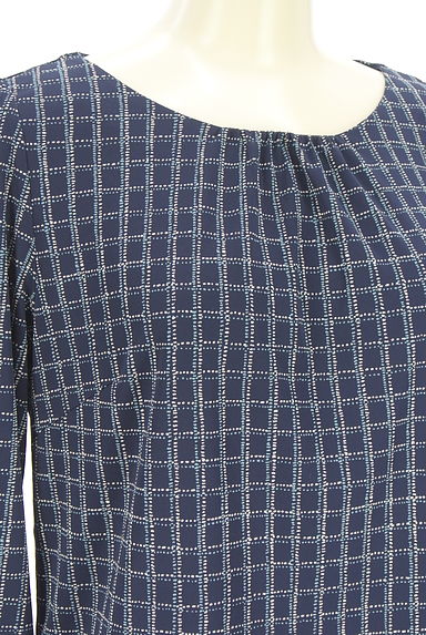 NEW YORKER（ニューヨーカー）の古着「チェック柄シフォンブラウス（ブラウス）」大画像４へ