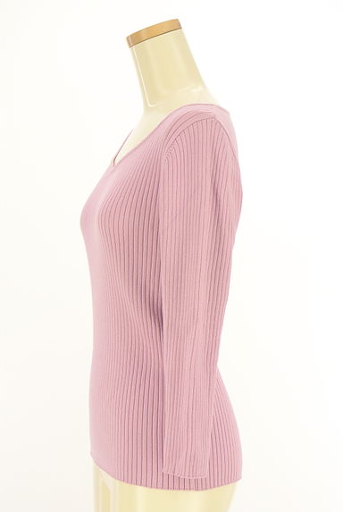 クリックで大画像表示 PROPORTION BODY DRESSING(プロポーションボディドレッシング)の古着「Vネックリブニットトップス(ニット)」大画像3へ
