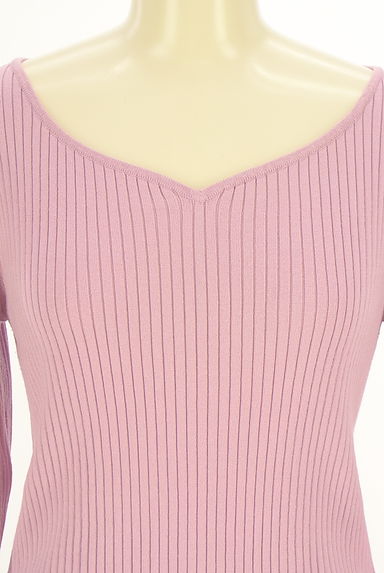 クリックで大画像表示 PROPORTION BODY DRESSING(プロポーションボディドレッシング)の古着「Vネックリブニットトップス(ニット)」大画像4へ