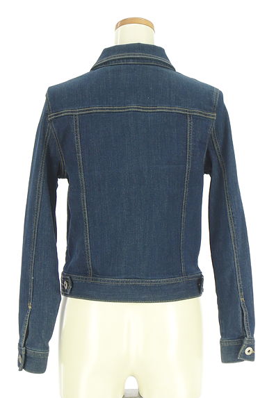 NATURAL BEAUTY BASIC（ナチュラルビューティベーシック）の古着「ストレッチデニムジャケット（ブルゾン・スタジャン）」大画像２へ