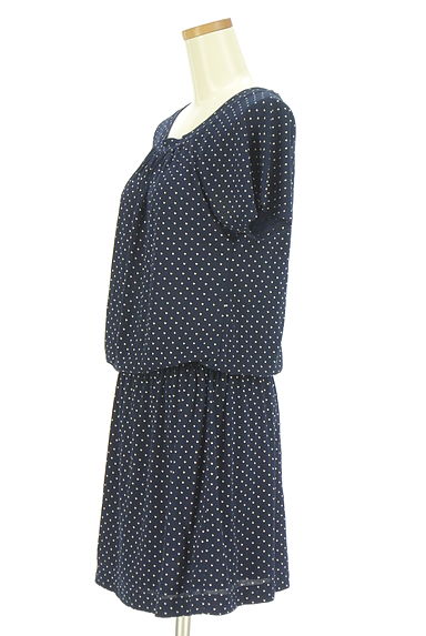 クリックで大画像表示 HUMAN WOMAN(ヒューマンウーマン)の古着「ウエストゴムハート柄ミニワンピ(ワンピース・チュニック)」大画像3へ