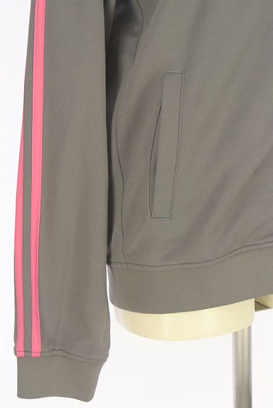 クリックで大画像表示 adidas(アディダス)の古着「スタンドネックバイカラージャージトップス(ジャージトップス)」大画像5へ