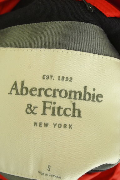 クリックで大画像表示 Abercrombie&Fitch(アバクロンビーアンドフィッチ)の古着「ワッペン付きマウンテンパーカー(ブルゾン・スタジャン)」大画像6へ
