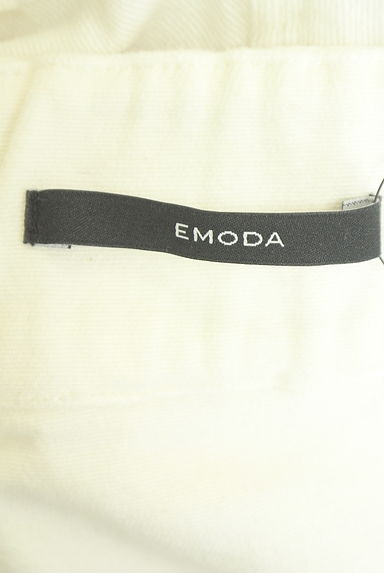 クリックで大画像表示 EMODA(エモダ)の古着「ホワイトデニムサロペットパンツ(コンビネゾン・オールインワン)」大画像6へ