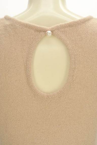 クリックで大画像表示 Snidel(スナイデル)の古着「パフスリーブニットミニワンピース(ワンピース・チュニック)」大画像4へ
