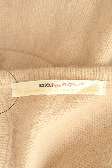 クリックで大画像表示 Snidel(スナイデル)の古着「パフスリーブニットミニワンピース(ワンピース・チュニック)」大画像6へ