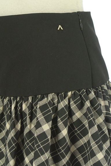 クリックで大画像表示 ANDMARY(アンドマリー)の古着「チェック柄バルーンミニスカート(ミニスカート)」大画像4へ