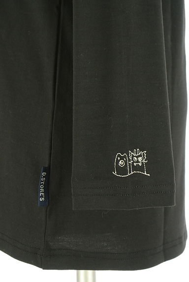 クリックで大画像表示 drug store's(ドラッグストアーズ)の古着「ワンポイント刺繍入りカットソー(Tシャツ)」大画像4へ