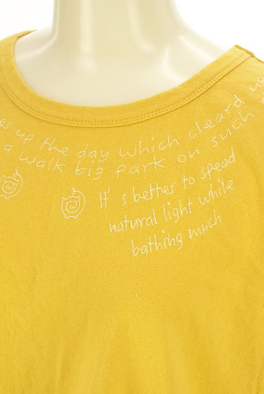 クリックで大画像表示 drug store's(ドラッグストアーズ)の古着「バックスリット刺繍Tシャツ(Tシャツ)」大画像4へ