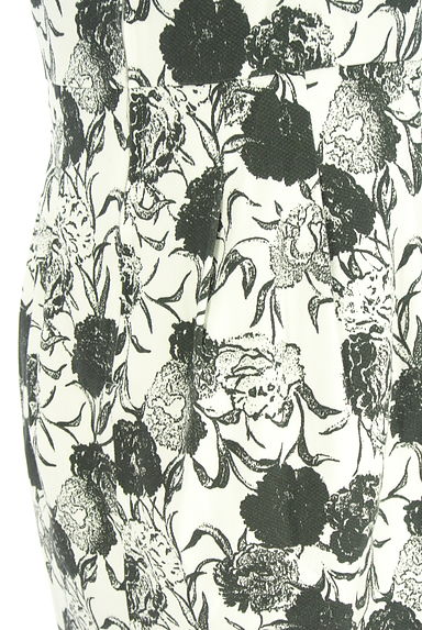 クリックで大画像表示 mila schon(ミラショーン)の古着「花柄膝丈ワンピース(ワンピース・チュニック)」大画像5へ