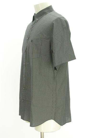 クリックで大画像表示 BURBERRY(バーバリー)の古着「半そでストライプ柄シャツ(カジュアルシャツ)」大画像3へ
