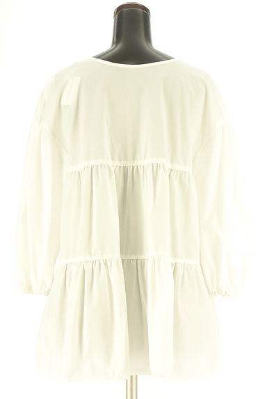 NATURAL BEAUTY BASIC（ナチュラルビューティベーシック）シャツ買取実績の後画像
