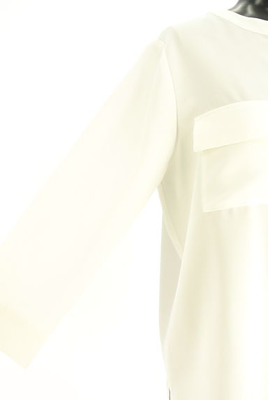 クリックで大画像表示 NATURAL BEAUTY BASIC(ナチュラルビューティベーシック)の古着「スキッパーブラウス(ブラウス)」大画像4へ