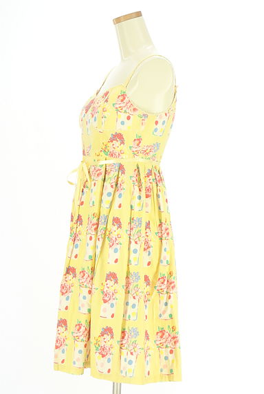 クリックで大画像表示 EmilyTemple cute(エミリーテンプルキュート)の古着「花柄キャミワンピース(キャミワンピース)」大画像3へ