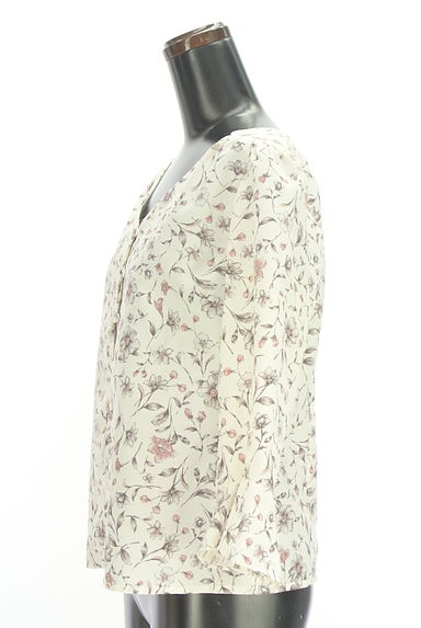クリックで大画像表示 PROPORTION BODY DRESSING(プロポーションボディドレッシング)の古着「7分袖花柄ブラウス(ブラウス)」大画像3へ