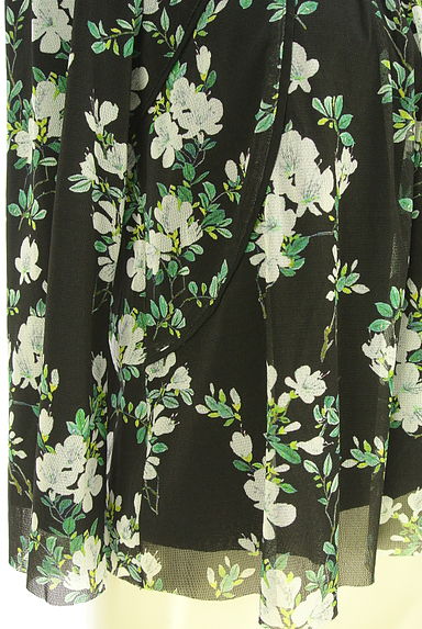 クリックで大画像表示 VIVIENNE TAM(ヴィヴィアンタム)の古着「花柄チュールカットソー(カットソー・プルオーバー)」大画像5へ