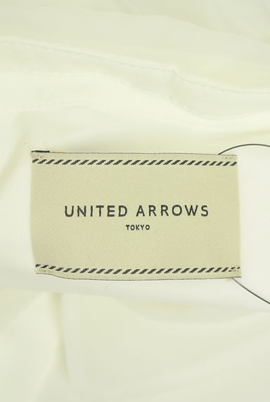 クリックで大画像表示 UNITED ARROWS(ユナイテッドアローズ)の古着「オーガンジー襟キャンディスリーブブラウス(ブラウス)」大画像6へ