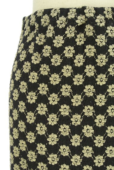 クリックで大画像表示 SHENERY(シーナリー)の古着「裾フリル花柄ニットタイトスカート(ロングスカート・マキシスカート)」大画像4へ