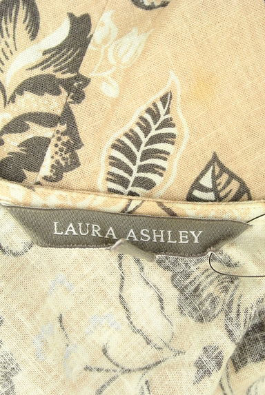 クリックで大画像表示 Laura Ashley(ローラアシュレイ)の古着「花柄リネン混カットソー(カットソー・プルオーバー)」大画像6へ