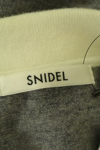クリックで大画像表示 Snidel(スナイデル)の古着「衿切替ビジューボタンニットカーディガン(カーディガン・ボレロ)」大画像6へ