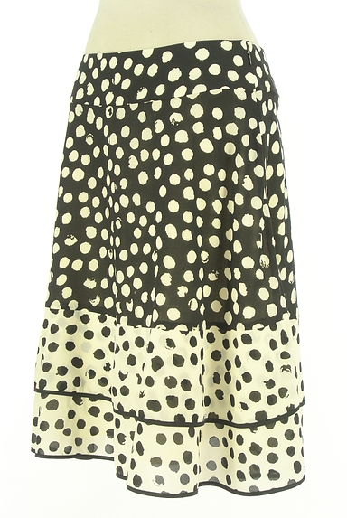 クリックで大画像表示 TO BE CHIC(トゥービーシック)の古着「ドット柄シフォンフリル膝丈スカート(スカート)」大画像3へ
