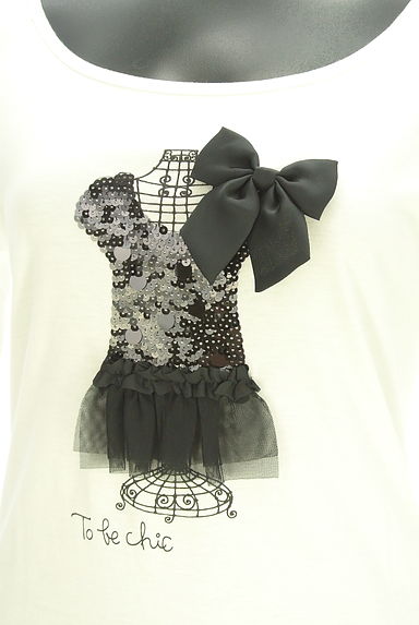 クリックで大画像表示 TO BE CHIC(トゥービーシック)の古着「スパンコール付きプリントラグランカットソー(Tシャツ)」大画像4へ
