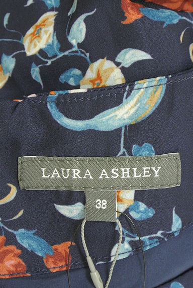 クリックで大画像表示 Laura Ashley(ローラアシュレイ)の古着「ベルト付き花柄シフォンロングワンピース(ワンピース・チュニック)」大画像6へ