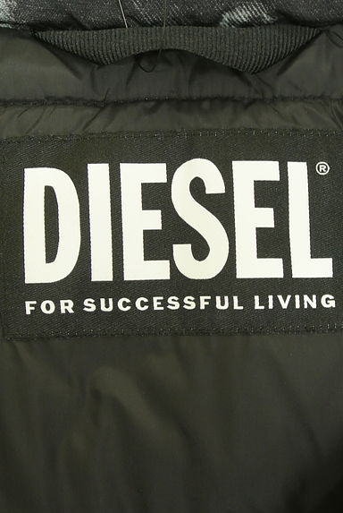 DIESEL（ディーゼル）の古着「ベルト付きフーディ中綿ベスト（ブルゾン・スタジャン）」大画像６へ