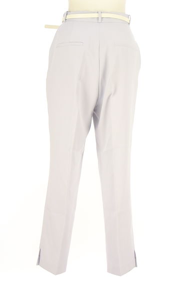 MERCURYDUO（マーキュリーデュオ）の古着「ベルト付きセンタープレステーパードパンツ（パンツ）」大画像２へ