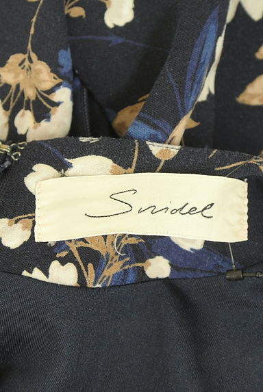 Snidel（スナイデル）の古着「肩フリル花柄ミニフレアワンピース（ワンピース・チュニック）」大画像６へ
