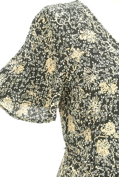 クリックで大画像表示 FRAY I.D(フレイアイディー)の古着「花柄カシュクールワンピース(ワンピース・チュニック)」大画像4へ