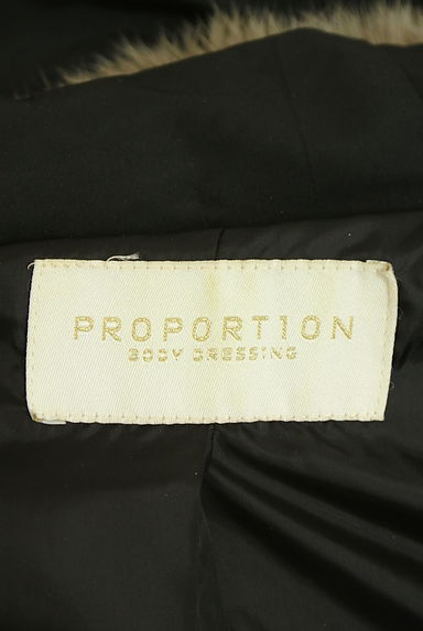 クリックで大画像表示 PROPORTION BODY DRESSING(プロポーションボディドレッシング)の古着「ドロストショートダウンジャケット(ダウンジャケット・ダウンコート)」大画像6へ