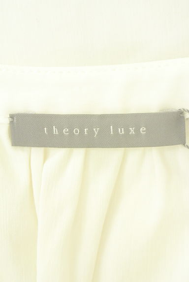 クリックで大画像表示 theory luxe(セオリーリュクス)の古着「パフスリーブストレッチブラウス(カットソー・プルオーバー)」大画像6へ