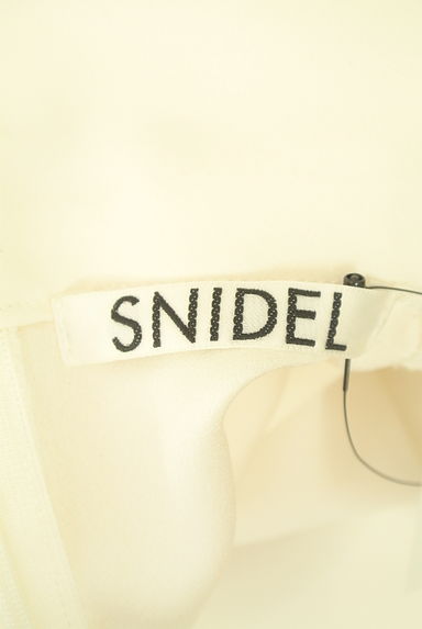 クリックで大画像表示 Snidel(スナイデル)の古着「ロールカラーシアーブラウス(カットソー・プルオーバー)」大画像6へ