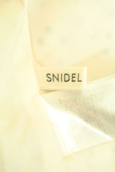 クリックで大画像表示 Snidel(スナイデル)の古着「リブニット×ドット柄 別地切替ノースリワンピース(ワンピース・チュニック)」大画像6へ