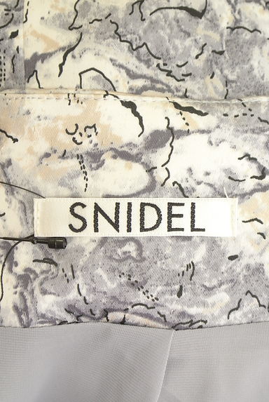 Snidel（スナイデル）の古着「総柄ロングフレアスカート（ロングスカート・マキシスカート）」大画像６へ