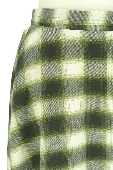 クリックで大画像表示 antiqua(アンティカ)の古着「patterntorso チェック柄ロングスカート(ロングスカート・マキシスカート)」大画像4へ