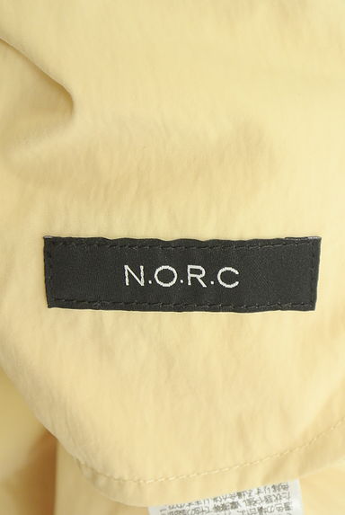 クリックで大画像表示 N.O.R.C(ノーク)の古着「ボリュームフレアナイロンスカート(ロングスカート・マキシスカート)」大画像6へ