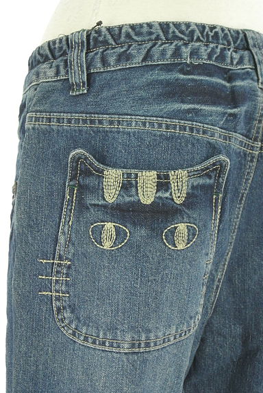 クリックで大画像表示 drug store's(ドラッグストアーズ)の古着「ネコ&ブタ刺繍テーパードデニム(デニムパンツ)」大画像4へ