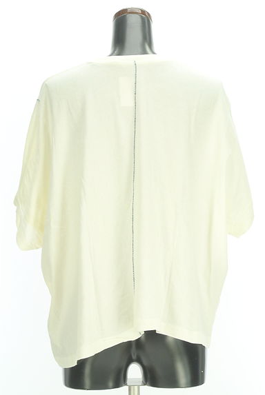 クリックで大画像表示 CUBE SUGAR(キューブシュガー)の古着「ロゴプリントドルマンTシャツ(Tシャツ)」大画像2へ