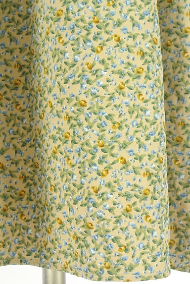 クリックで大画像表示 F i.n.t(フィント)の古着「レトロ花柄オープンカラー膝丈ワンピース(ワンピース・チュニック)」大画像5へ