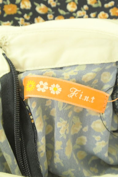 クリックで大画像表示 F i.n.t(フィント)の古着「丸襟花柄膝丈フレアワンピース(ワンピース・チュニック)」大画像6へ