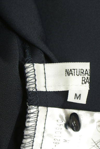 NATURAL BEAUTY BASIC（ナチュラルビューティベーシック）シャツ買取実績のブランドタグ画像