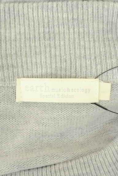 クリックで大画像表示 earth music&ecology(アースミュージック&エコロジー)の古着「パール付きモックネックニットトップス(ニット)」大画像6へ