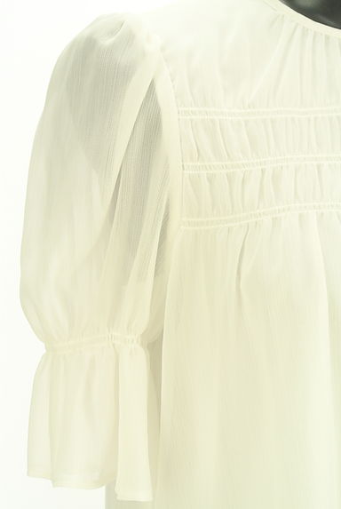 クリックで大画像表示 PROPORTION BODY DRESSING(プロポーションボディドレッシング)の古着「パフスリーブ楊柳シフォンブラウス(ブラウス)」大画像5へ